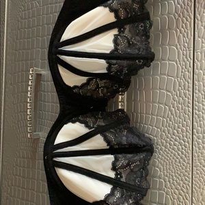 42 C Cacique bra